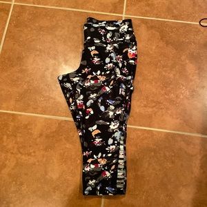 Livi Active Capri Leggings